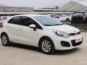 Cần bán Kia Rio 1.4AT năm 2014, màu trắng