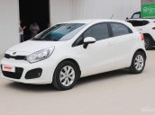 Cần bán Kia Rio 1.4AT năm 2014, màu trắng