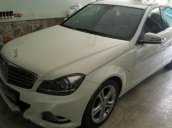 Cần bán xe Mercedes năm 2012 đã đi 67.000 km, giá 880tr