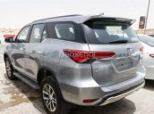 Giao ngay Fortuner 2.4G bạc - tháng 4.2017