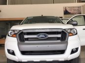 Ford Ranger XLS đời 2017 - màu trắng - giá tốt mới 100%