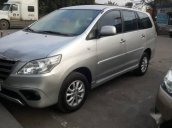 Cần bán gấp Toyota Innova năm 2014 giá cạnh tranh