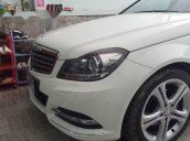 Cần bán xe Mercedes năm 2012 đã đi 67.000 km, giá 880tr