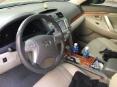 Cần bán xe Toyota Camry 2.4G 2010, màu đen