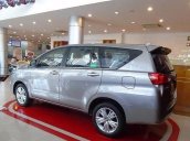 Bán ô tô Toyota Innova E đời 2017, xe mới, màu bạc