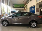 Cần bán xe Ford Focus 1.5 Ecoboost 180HP đời 2016, màu xám, 705 triệu