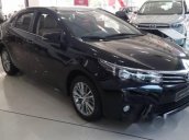 Cần bán Toyota Corolla altis 2017, màu đen