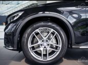 Bán ô tô Mercedes GLC300 AMG đời 2017, màu đen, giao ngay, giá tốt