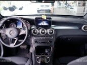 Bán ô tô Mercedes GLC300 AMG đời 2017, màu đen, giao ngay, giá tốt