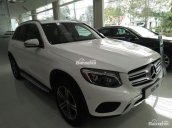 Cần bán xe Mercedes GLC250 4Matic 2017, màu trắng nội thất nâu, giao ngay