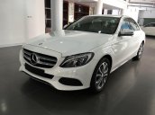 Cần bán Mercedes C200 đời 2018, màu trắng