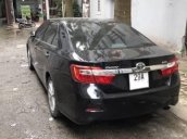 Cần bán gấp Toyota Camry đời 2013, màu đen