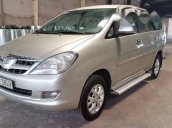 Gia đình bán Toyota Innova đời 2006, màu bạc