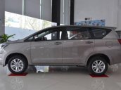 Cần bán Toyota Innova năm 2017, màu xám, giá 750tr