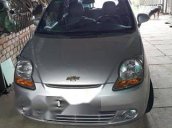 Cần bán chiếc Chevrolest Spark 2010, màu bạc, số tự động