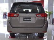 Cần bán Toyota Innova năm 2017, màu xám, giá 750tr