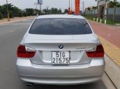 Chính chủ bán gấp xe BMW 320i màu xám bạc, nhập