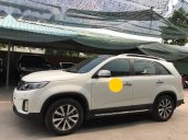 Cần bán xe Kia Sorento đời 2015, màu trắng còn mới, giá 825tr