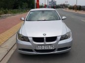 Chính chủ bán gấp xe BMW 320i màu xám bạc, nhập