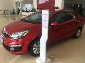 Cần bán xe Kia Rio năm 2017, màu đỏ