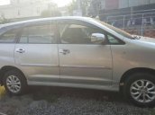 Gia đình bán Toyota Innova đời 2014, màu bạc