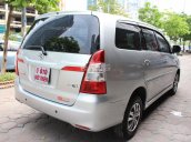 Bán xe Toyota Innova E SX 2015, màu bạc, số sàn