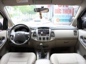 Bán xe Toyota Innova E SX 2015, màu bạc, số sàn