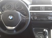 BMW 3 Series - BMW 320i 2017, màu đen, nhập khẩu, có xe giao ngay