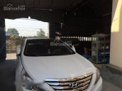 Bán ô tô Hyundai đời 2011, màu trắng, nhập khẩu chính hãng