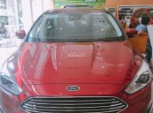 Ford Focus giao ngay, giao toàn quốc, hỗ trợ trả góp 90%, LH 0909456313 để nhận được nhiều khuyến mại hấp dẫn