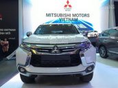 Cần bán xe Mitsubishi Pajero Sport D 2WD MT đời 2017, màu trắng - giao hàng ngay