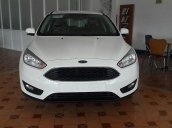 Cần bán xe Ford Focus Trend 1.5AT sản xuất 2017, màu trắng