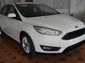 Cần bán xe Ford Focus Trend 1.5AT sản xuất 2017, màu trắng