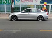 Cần bán xe BMW 320i đời 2010, giá tốt