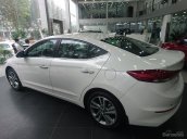 Bán Hyundai Elantra 2018 màu trắng, các phiên bản, giá cạnh tranh, mua xe chỉ từ 115 triệu - LH 090.467.5566