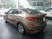 Giao ngay Hyundai Elantra 2018, màu nâu vàng, các phiên bản, giá cạnh tranh, mua xe chỉ từ 115 triệu - LH 090.467.5566