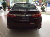 Bán ô tô Toyota Corolla Altis 1.8G 2017, màu vàng