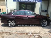 Xe Volkswagen Passat màu đỏ- Duy nhất một chiếc tại Việt Nam- Giá tốt nhất hệ thống LH: 0933 679 077 (gặp Minh)