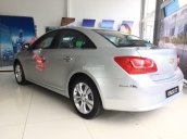 Vay 90% - Bán Chevrolet Cruze LT - Trả trước 100tr