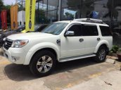 Cần bán Ford Everest đời 2010, màu trắng, 640 triệu