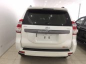 Bán Toyota Prado đời 2017, màu trắng, giao xe ngay. LH 0985102300