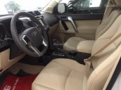 Bán Toyota Prado đời 2017, màu trắng, giao xe ngay. LH 0985102300