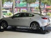 Bán xe Mazda 6 2.0 Premium Facelift đời 2017, màu bạc