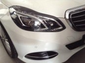 Bán xe Mercedes đời 2013, màu trắng, nhập khẩu chính hãng