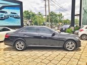 Cần bán xe Mercedes E250 đời 2013, màu đen