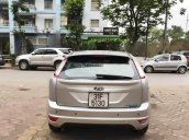 Bán Ford Focus 1.8AT đời 2010, màu bạc chính chủ