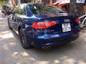 Cần bán ô tô Audi A4 cuối 2015 xanh lam, nhập khẩu nguyên chiếc, giá cực tốt