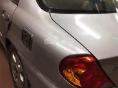 Bán xe Kia Spectra đời 2004, màu bạc chính chủ