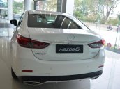 Bán ô tô Mazda 6 2.0 Premium 2.0L - đời 2018, màu trắng hot hot cho vay lên đến 85% giá trị xe