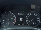 Bán Hyundai Elantra, xe mới 100%, đời 2018 (đủ màu), xe giao ngay, giá sốc, giảm 100tr